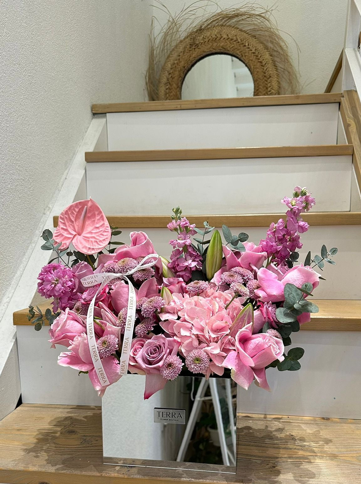 Terra Acrylic Small 13